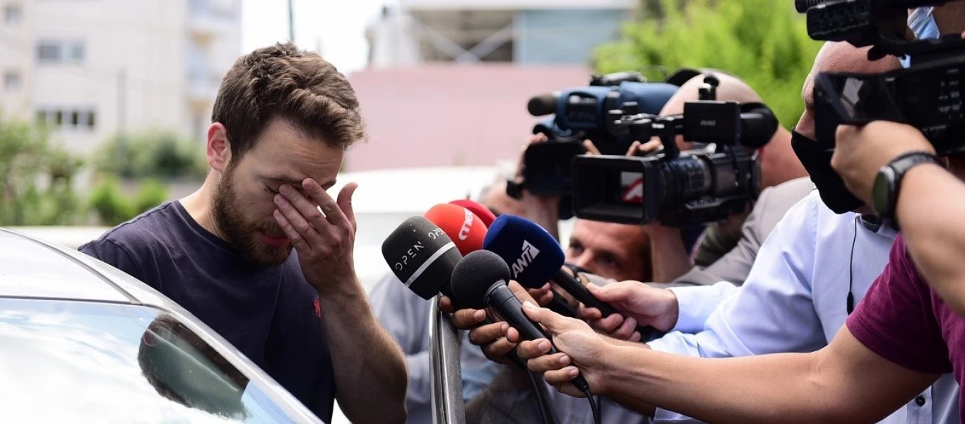 «Κατάλαβα από την αρχή ότι έλεγε ψέματα ο πιλότος»: Γιατί η ΕΛ.ΑΣ έκανε 37 μέρες να τον συλλάβει -Τι έγινε με το κινητό